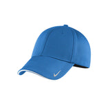 Nike NKFD9718 Dri-FIT Stretch Mesh Sandwich Bill Cap